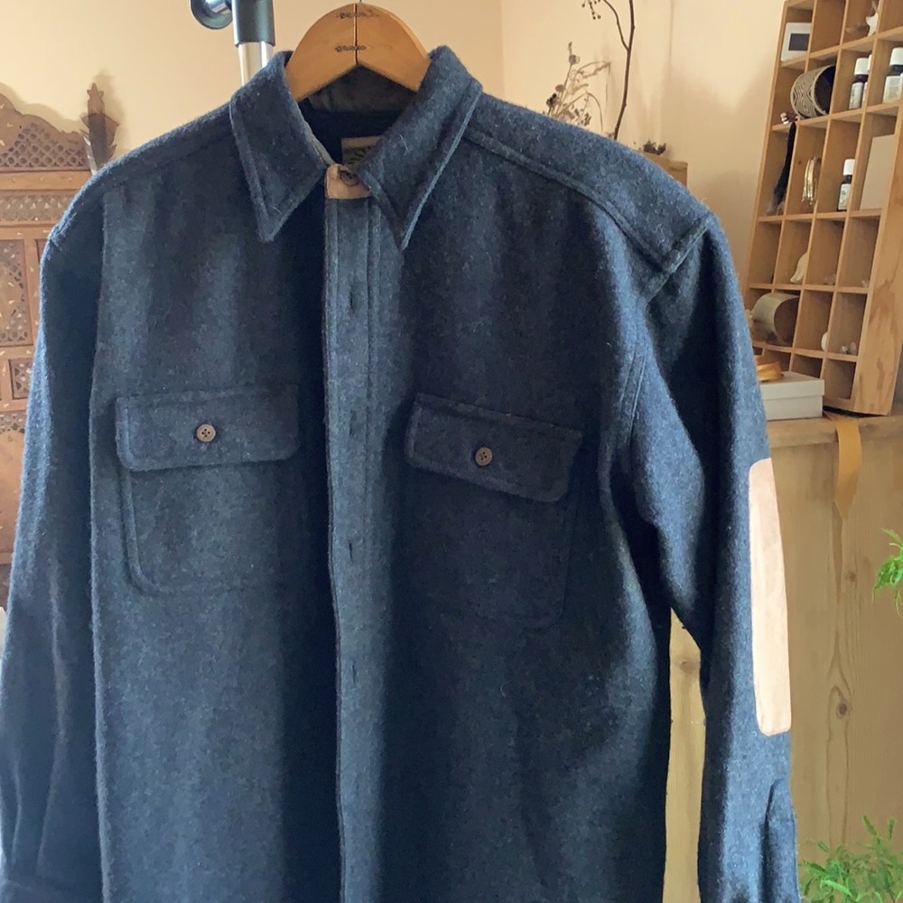 Flyshacker grey wool mix over shirt M